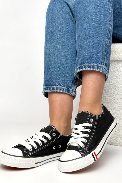 Melni ikdienas sporta apavi Manon