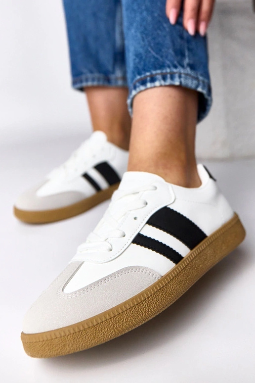 Balti ikdienas sporta apavi ar...