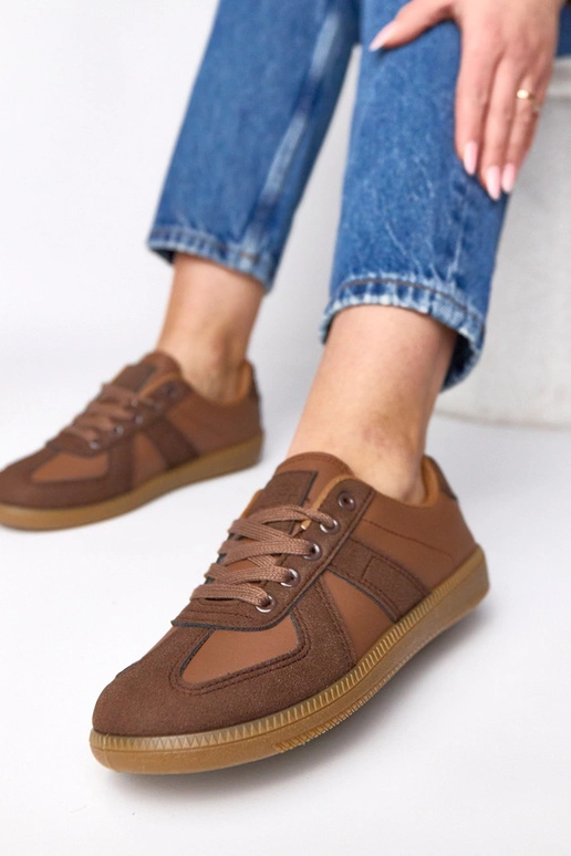 Brūni sporta apavi ar platformu...