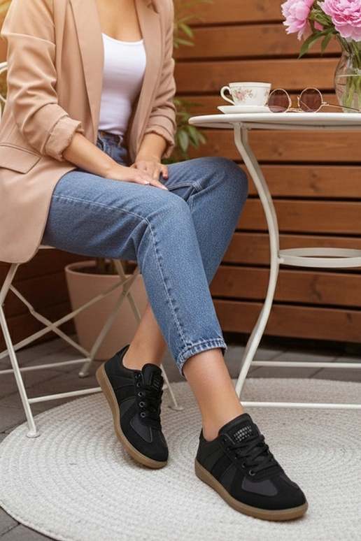 Melni sporta apavi platformā Valentine