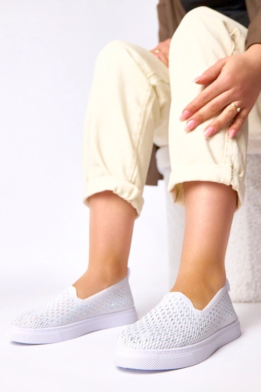 Baltie tekstila sporta apavi ar...