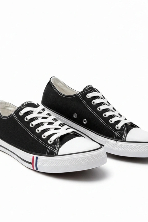 Melnā klasiskie vīriešu sporta apavi...