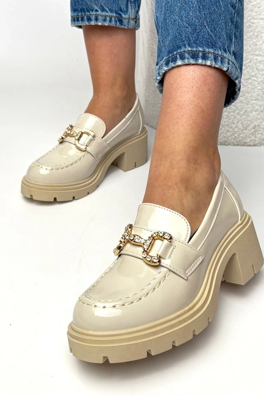 Kreminas lakoti mokasīni ar papēdi un...