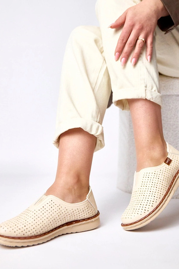 Kreminas caurspīdīgi... 2