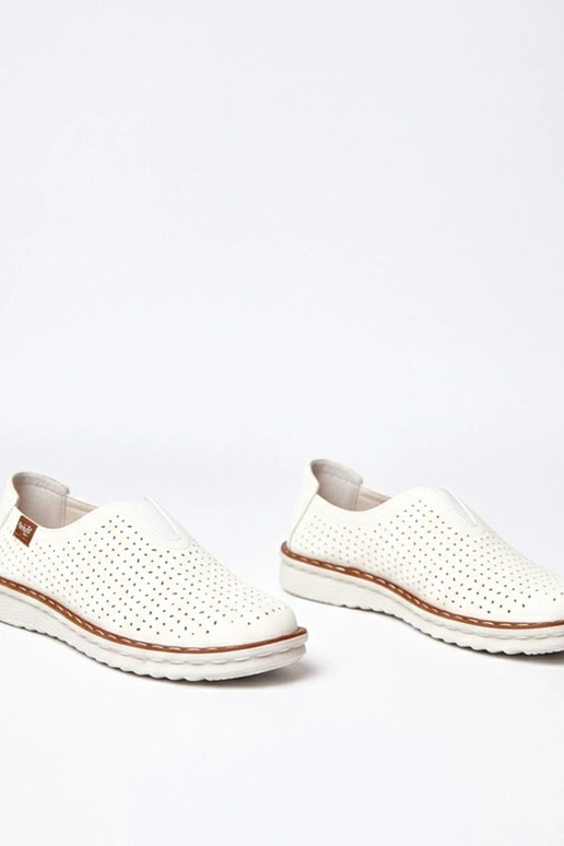 Balti caurspīdīgi puszābaki Rosa