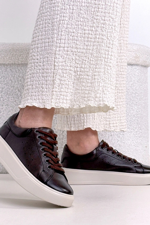 Brūni ādas sporta apavi ar platformu...