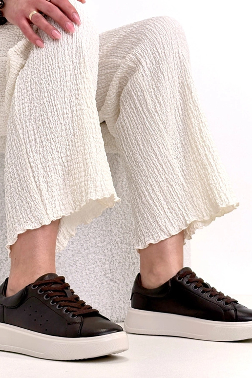 Brūni ādas sporta apavi ar platformu...