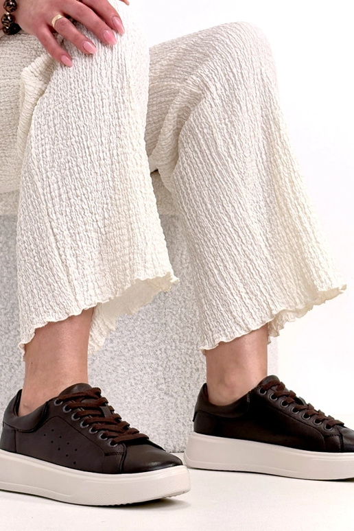 Brūni ādas sporta apavi ar platformu...