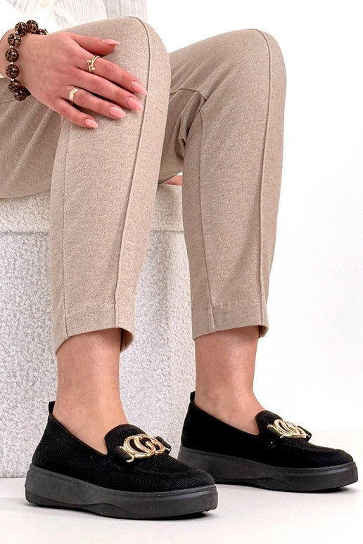 Melnas ievelkamie auduma sporta apavi...