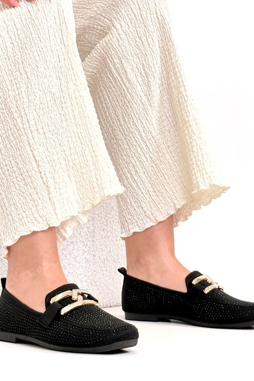 Melni mokasīni, rotāti ar cirkoniem...