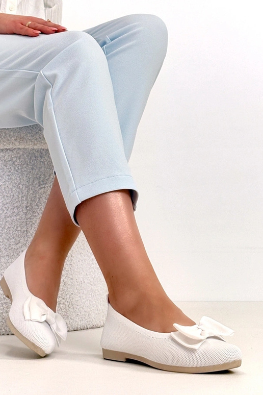 Baltas auduma balerīnas ar lentīti...