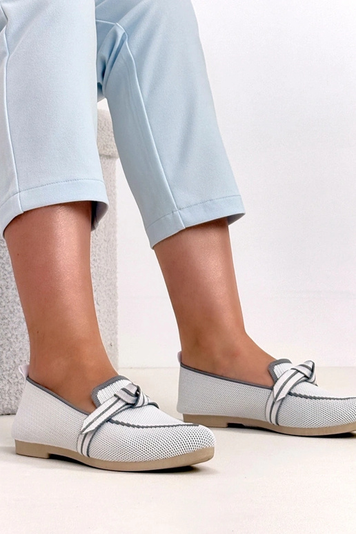 Baltas auduma balerīnas ar šņorītēm...