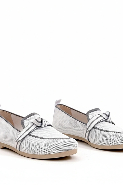 Baltas auduma balerīnas ar šņorītēm...