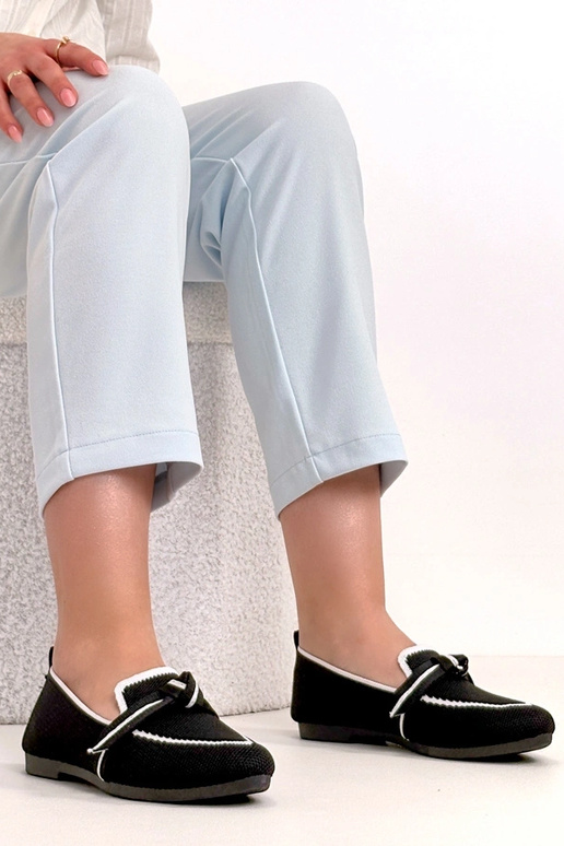 Melnas auduma balerīnas ar šņorītēm...