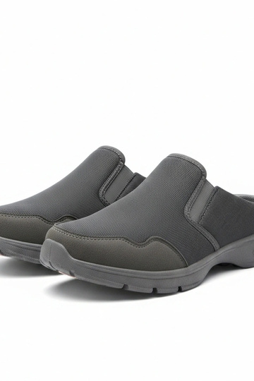 Pelēki vīriešu zemi sporta...