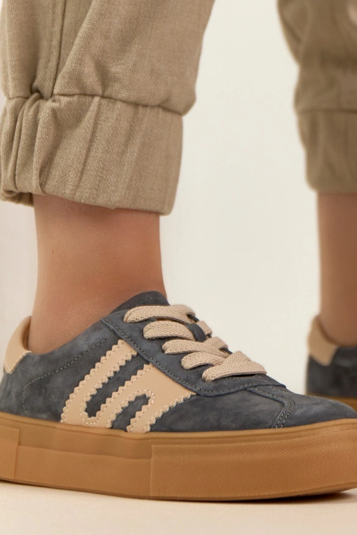 Pelēki ādas sporta apavi ar platformu...