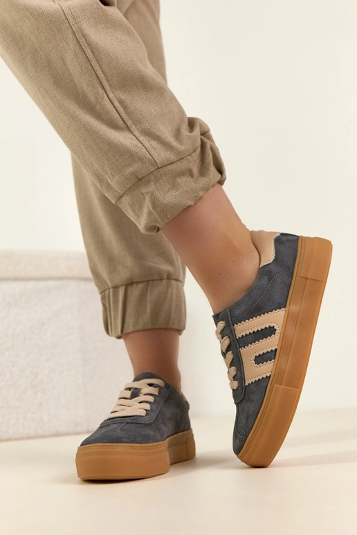 Pelēki ādas sporta apavi ar platformu...