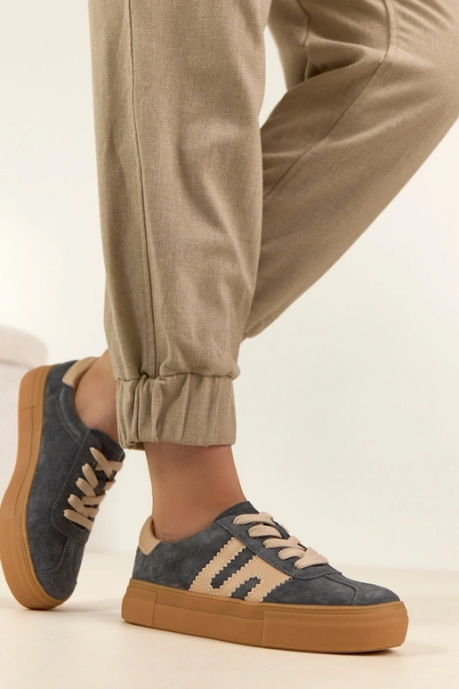 Pelēki ādas sporta apavi ar platformu...