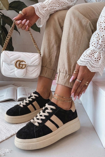 Melni ādas sporta apavi ar...