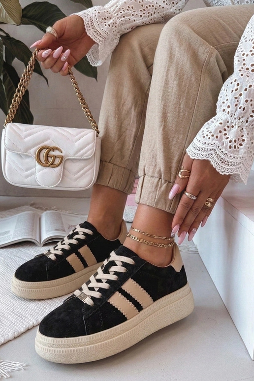 Melni ādas sporta apavi ar platformu...