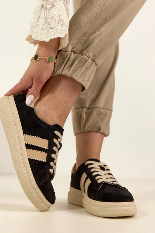 Melni ādas sporta apavi ar platformu...