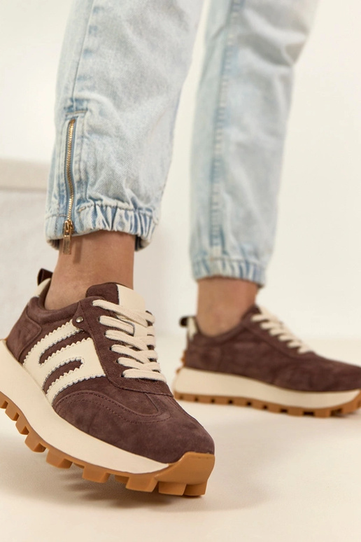 Šokolādes krāsas ādas sporta apavi ar...