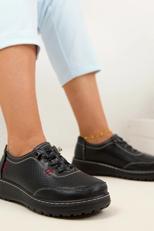 Melni caurumiņi puszābaki Solenne