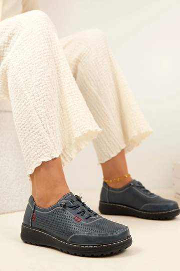 Tumši zili caurumiņi... 2