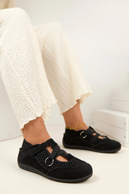 Melnas sporta stila balerīnas apavi...