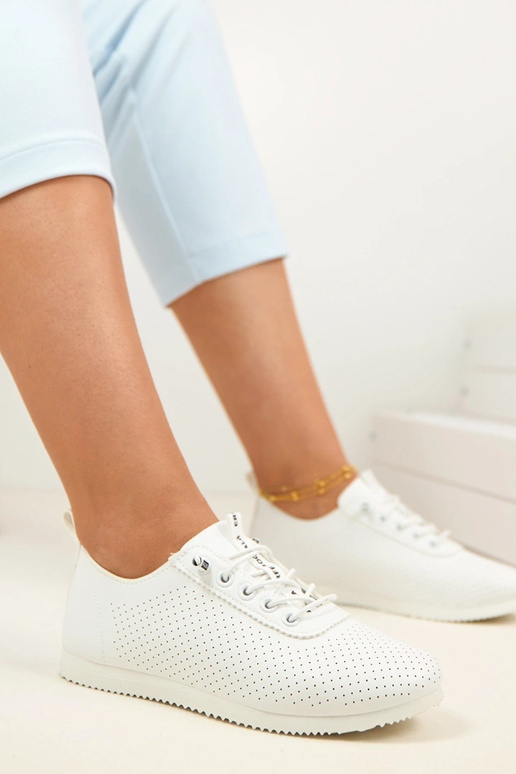 Balti caurumi viegli sporta apavi Zinnia