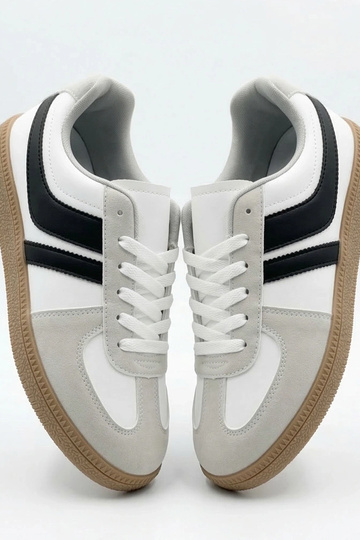 Balti vīriešu tenisa apavi... 2