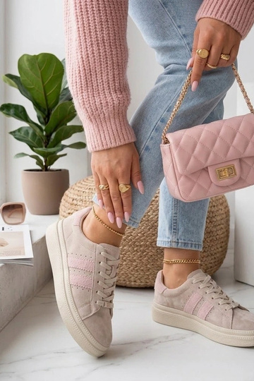 Smilšu ādas apavi uz...