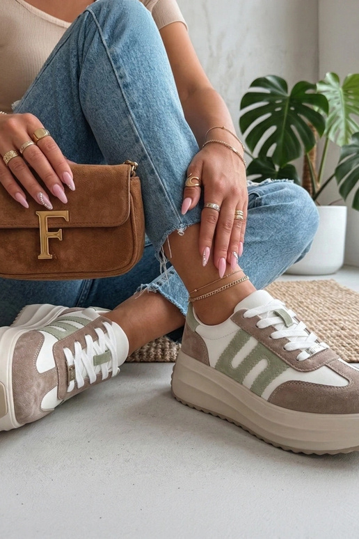 Smilšu ādas apavi uz platformas Filippo