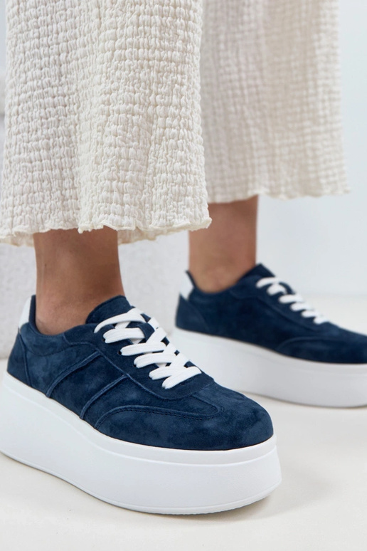 Tumši zili ādas apavi uz platformas...