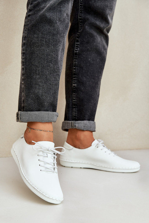 Šņorējami apaviIeslēgtsturalnej Skóry D&A LR51-645 baltas krāsas