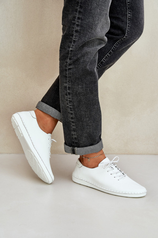 Šņorējami apaviIeslēgtsturalnej Skóry D&A LR51-645 baltas krāsas