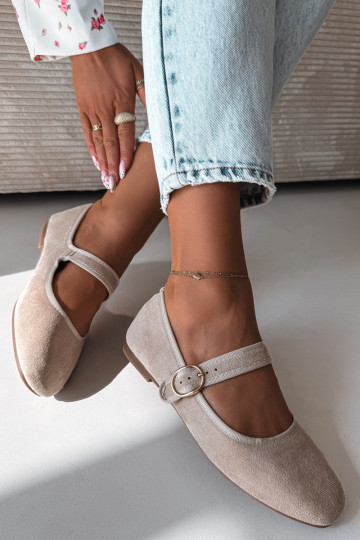 Balerīnas ar siksniņām I Złotą ar sprādzēm Ziloņkaula krāsas Kelisa