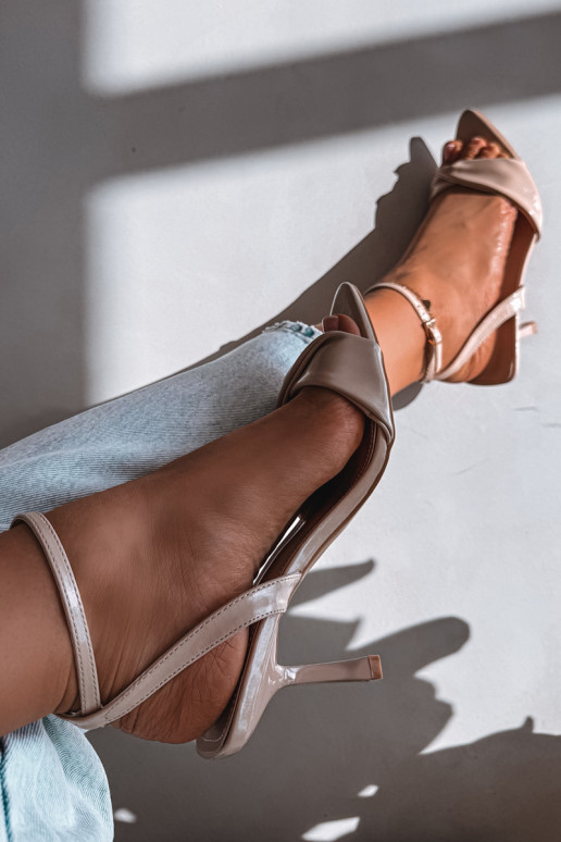 Sieviešu basenes ar papēdi no eko ādas smilšu krāsas Sedira