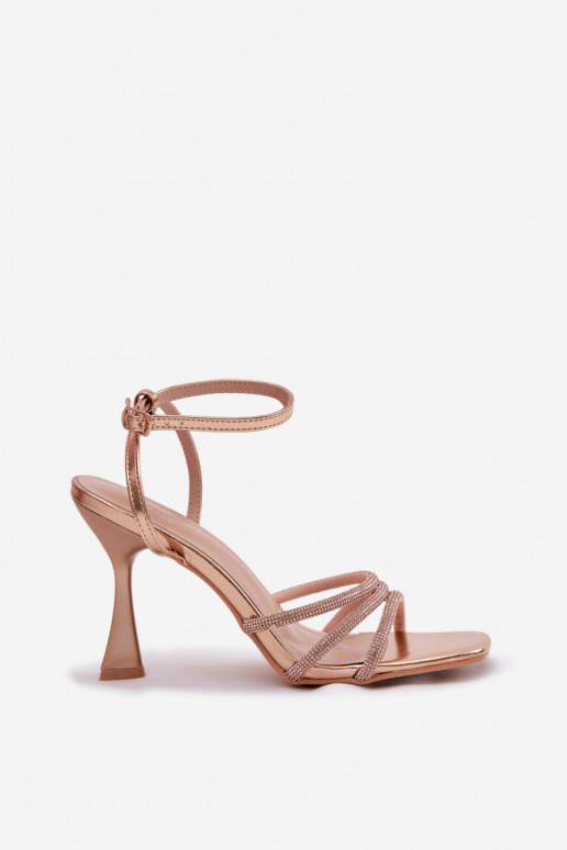 Sieviešu basenes ar papēdi Ze Zdobionymi Paskami Szampańskie Gedira