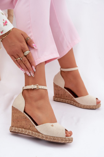 Sieviešu basenes ar platformu Ar bizi INrangler 20261086.06V Ziloņkaula krāsas