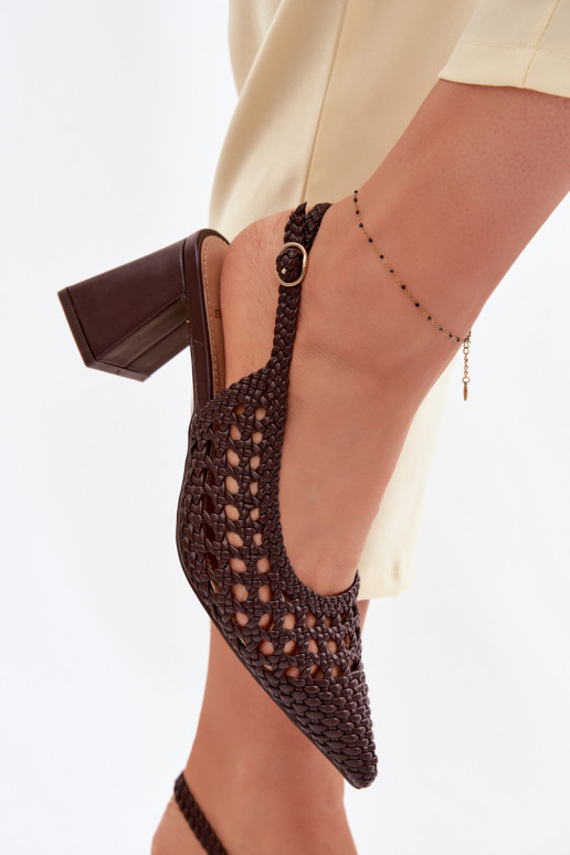 ar rakstiem Sieviešu basenes CzekoladoIne Kedira