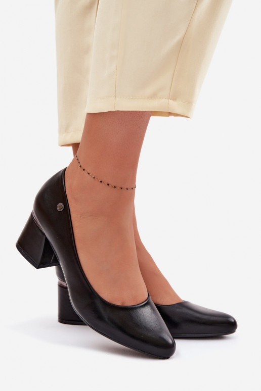 Kurpes ar papēdi Vinceza 62292 melnas krāsas