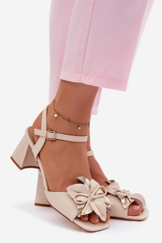 Sieviešu basenes Ar greznu Puķe Vinceza 20283 smilšu krāsas