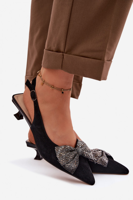 Āda Zamšādas basenes ar bantītēm ar papēdi D&A CR61-3130 melnas krāsas