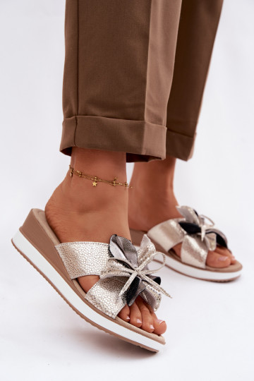 Čibas no dabīgas ādas ar platformuDekoracyjnym Puķe S.Barski GR61-5989 Zelta krāsas 2