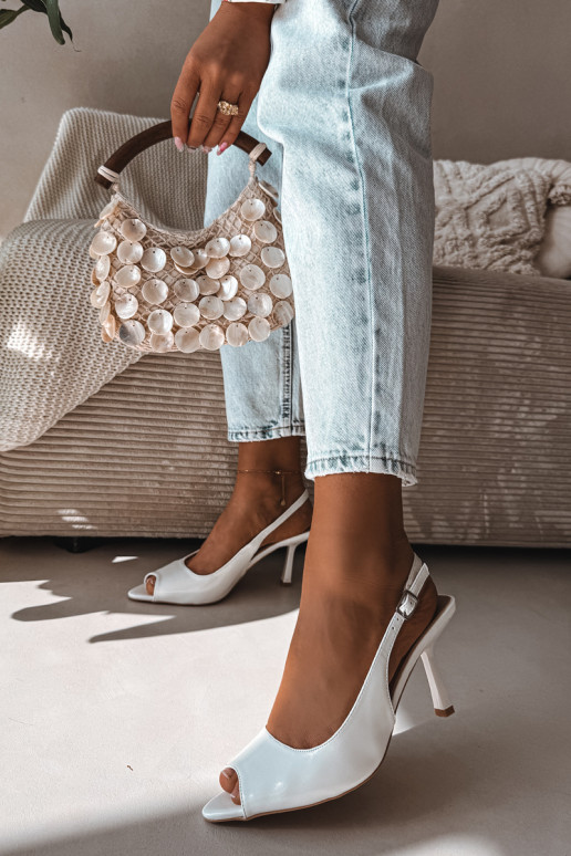 Sieviešu basenes ar papēdi baltas krāsas Sevina