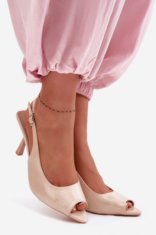 Sieviešu basenes ar papēdi smilšu krāsas Sevina