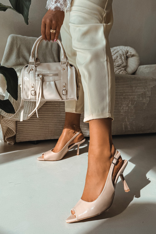 Sieviešu basenes ar papēdi smilšu krāsas Sevina