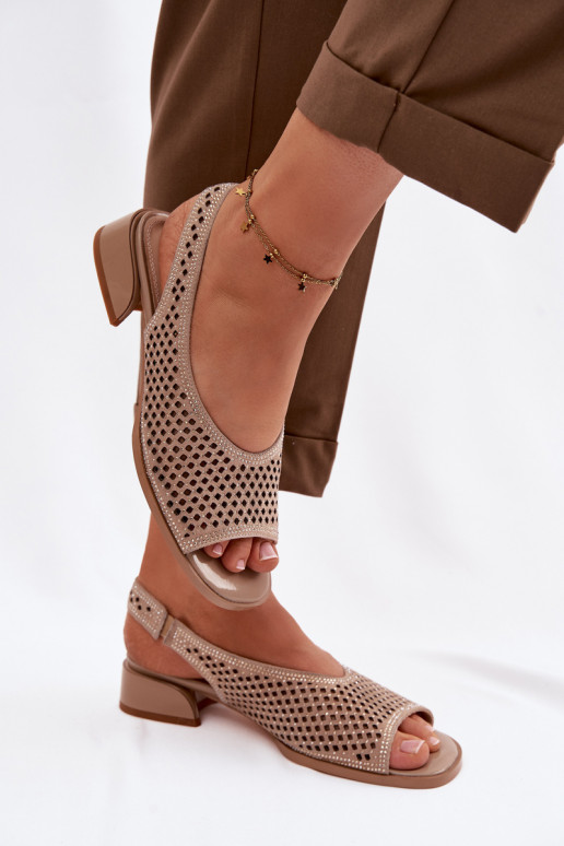 Dekorētas Ažūra basenes Sieviešu zamšādas Klockā D&A CR61-3131 smilšu krāsas