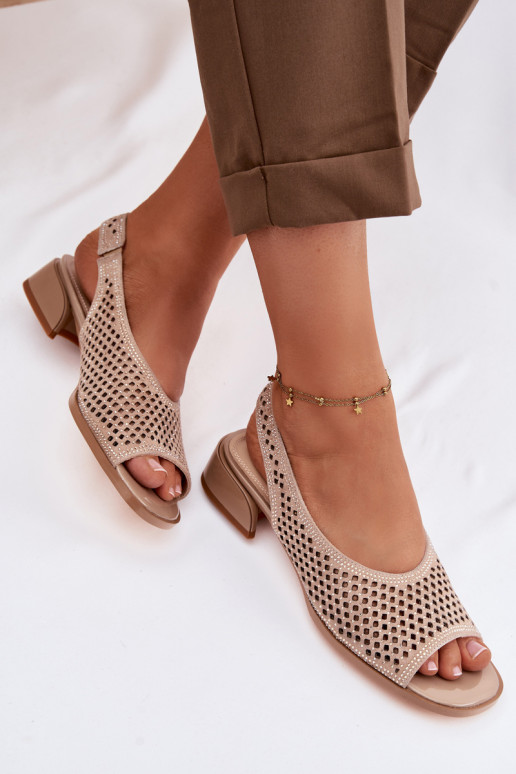 Dekorētas Ažūra basenes Sieviešu zamšādas Klockā D&A CR61-3131 smilšu krāsas